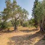 Spiti Milioris * Lefkimmi (Corfu)